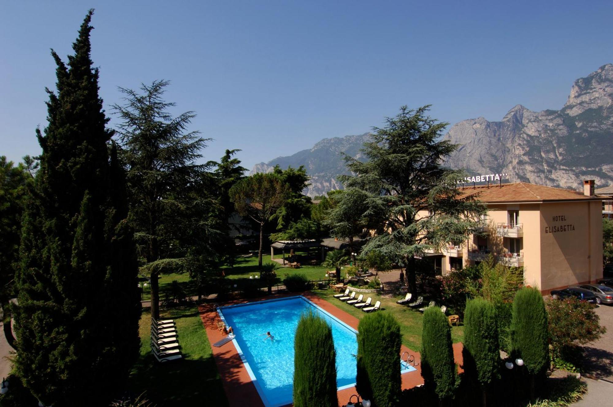 Hotel Elisabetta Torbole Sul Garda Екстер'єр фото